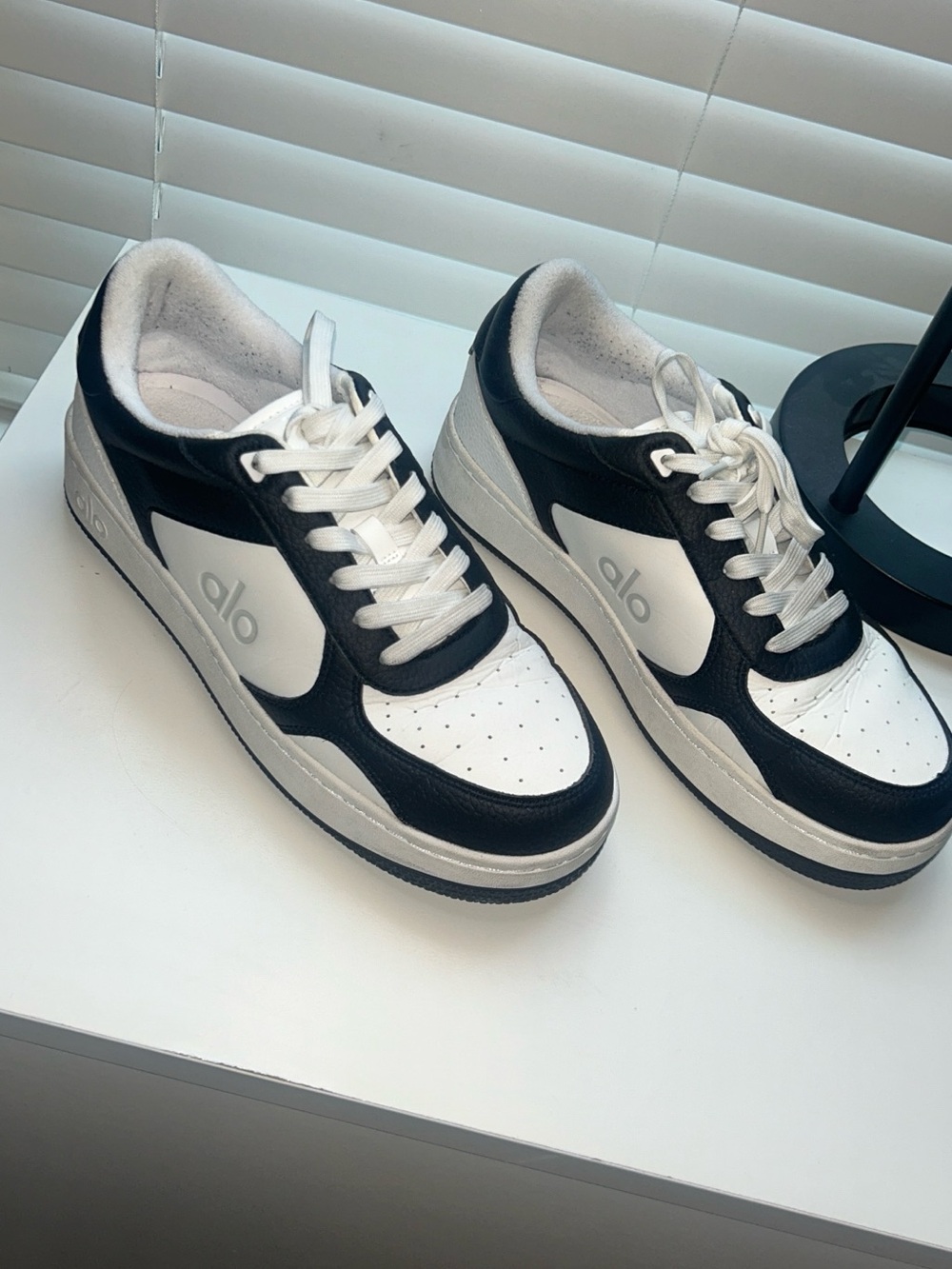 ALO Yoga Women’s Black and White Low-Top Sneakers